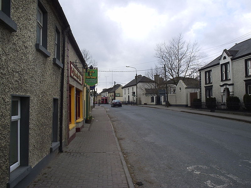 Fil:Rochfortbridge-street.jpg