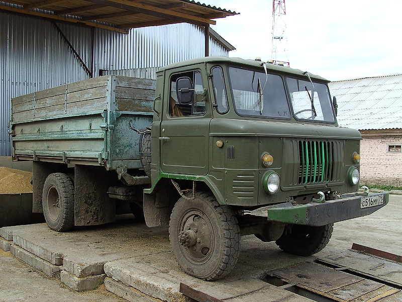 Fil:GAZ-66 truck.JPG