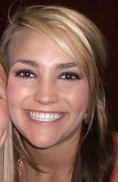 Fil:LynnSpears cropped.jpg