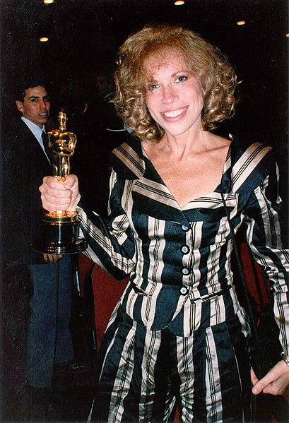 Fil:Carly Simon (1989).jpg