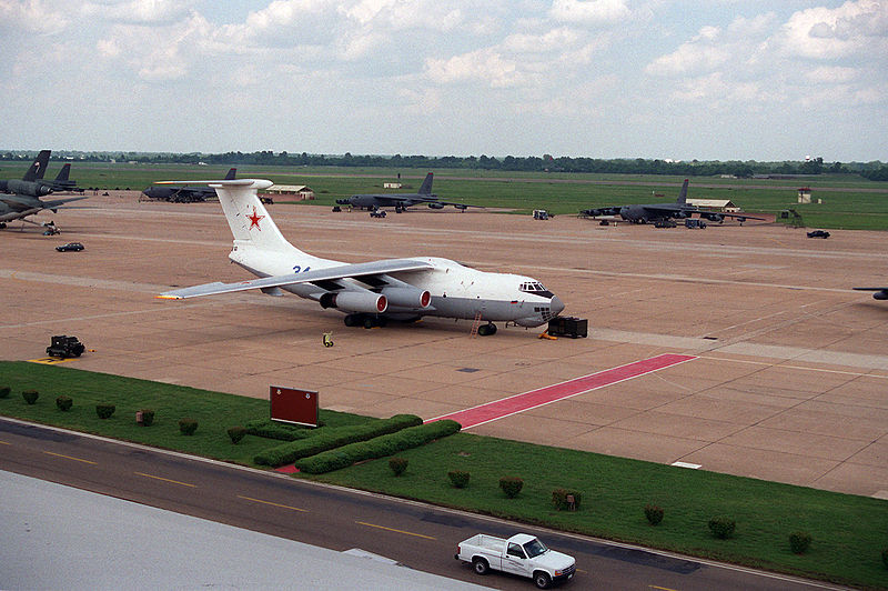 Fil:Il-78 Midas.jpg