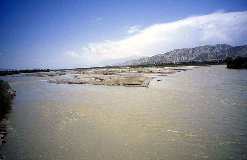 Fil:Naryn.River.jpg