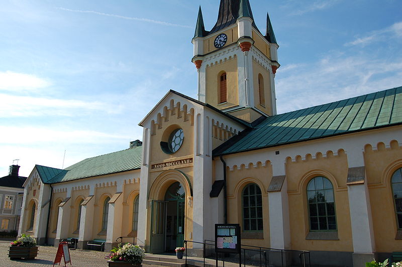 Fil:Borgholms Kyrka.JPG