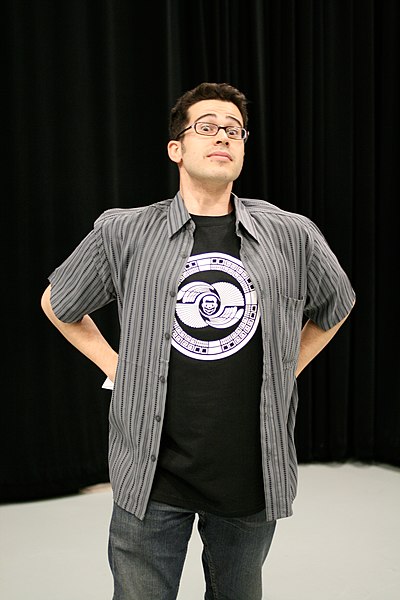 Fil:Chris Pirillo Tshirt.jpg