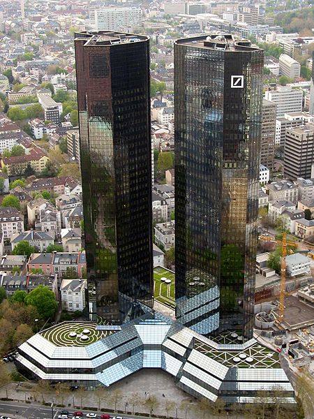 Fil:Frankfurt Deutsche Bank Skyscryper.jpg