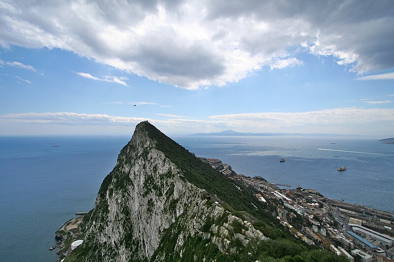 Fil:De Zuilen van Hercules Gibraltar en Ceuta.jpg