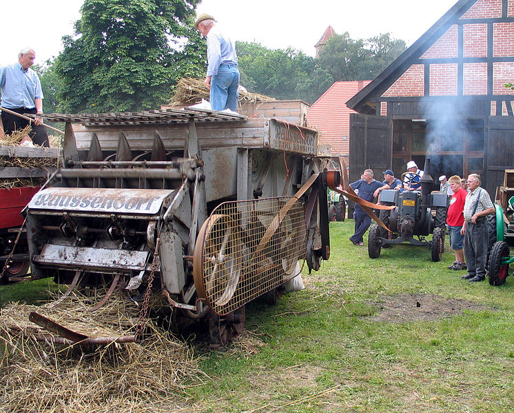 Fil:Dreschkasten raussendorf.jpg