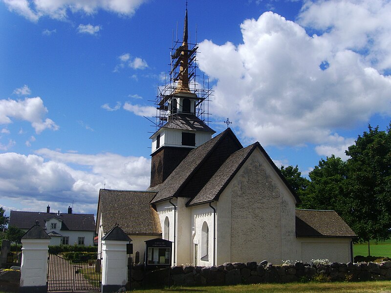 Fil:Järstads kyrka, den 24 juni 2008, bild 30.jpg