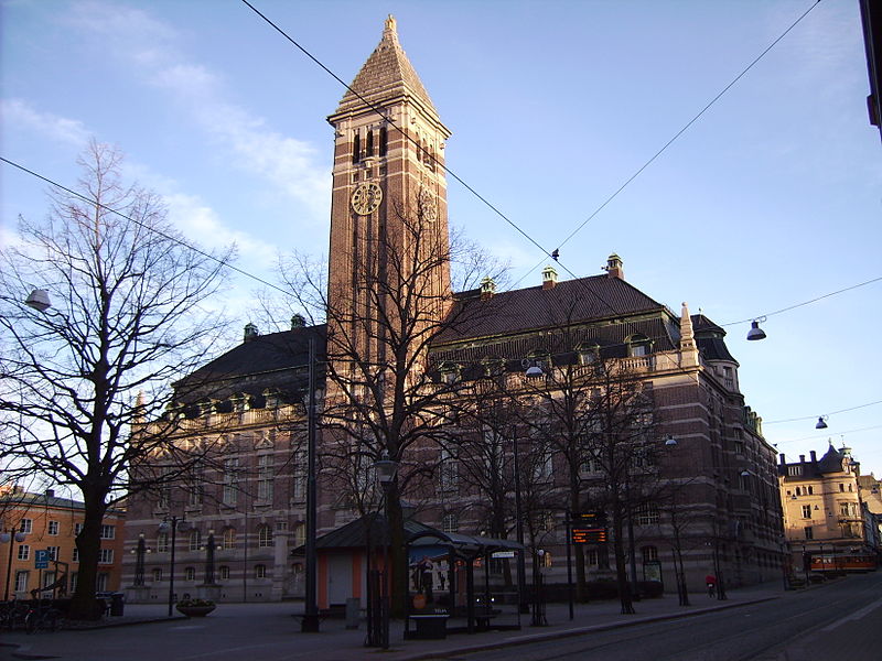 Fil:Norrköpings rådhus, den 4 april 2007, bild 1.JPG