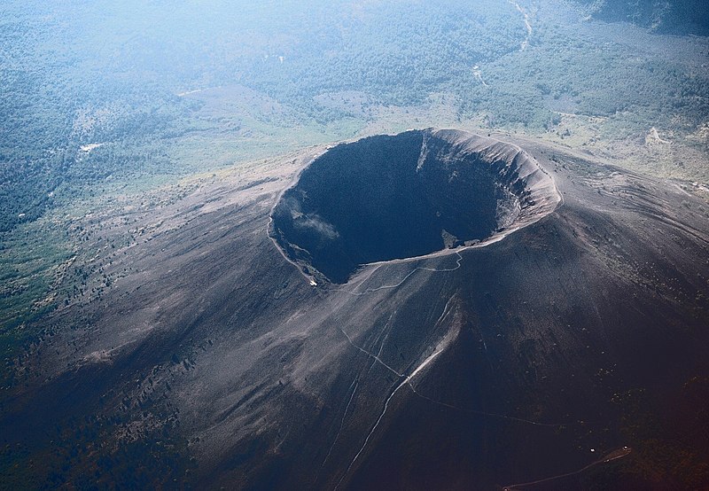 Fil:Vesuvius from plane.jpg