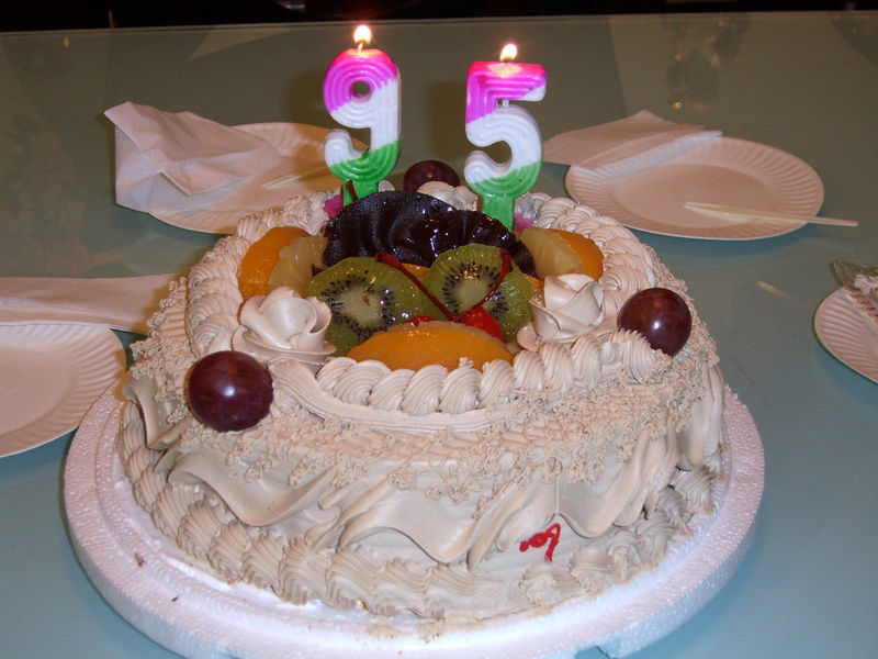 Fil:Birthday cake-95.JPG