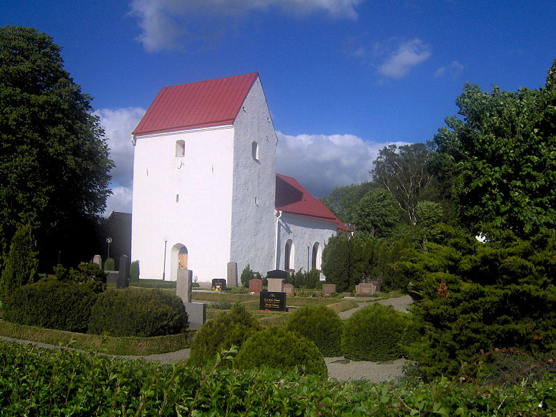 Fil:Knästorps kyrka 4.jpg