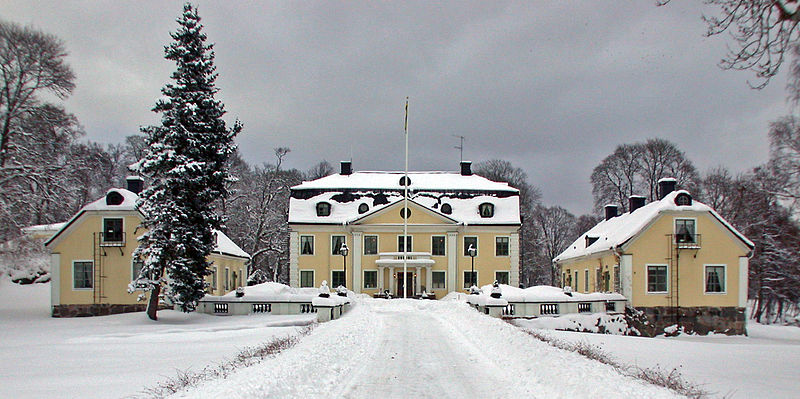 Fil:Swedish castle Skebo bruk Sweden.JPG