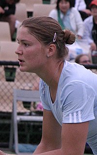 Dinara Safina 2007 Australian Open womens doubles R1.jpg