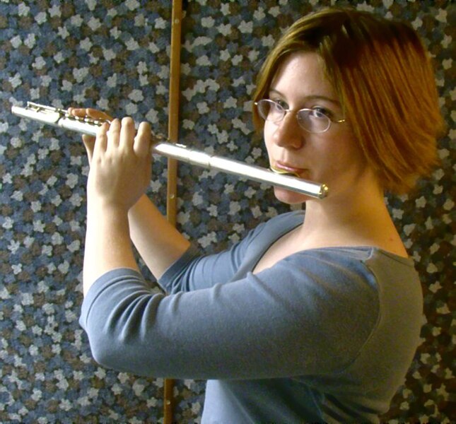 Fil:Flute player.jpg