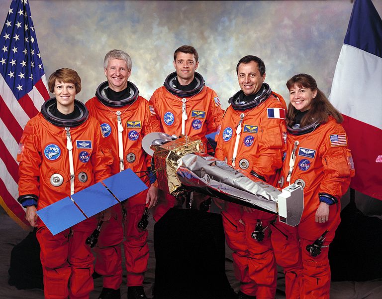 Fil:STS-93 crew.jpg