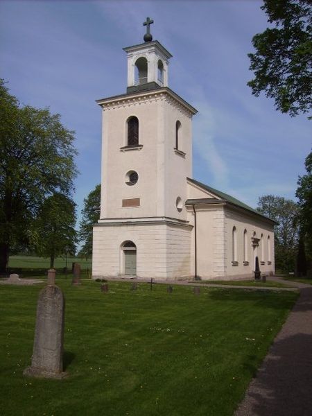 Fil:Vallerstads kyrka, den 12 maj 2008.jpg