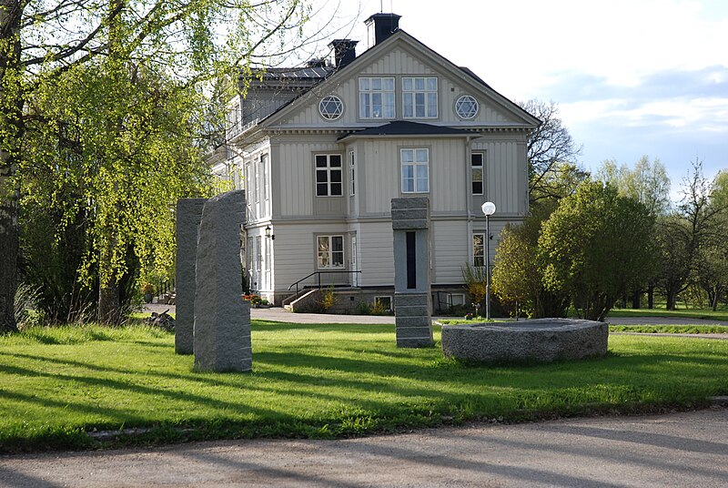 Fil:Åkerby skulpturpark.JPG