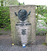 Fil:Grave of swedish musician alfred berg.jpg