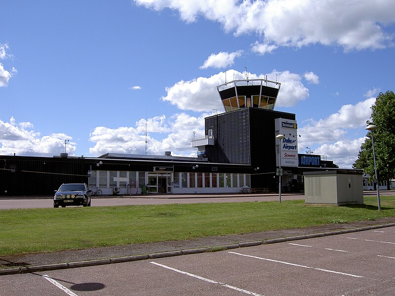Fil:Dala Airport Terminal 1.jpg
