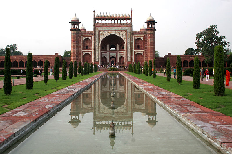 Fil:Taj Mahal gate-5.jpg