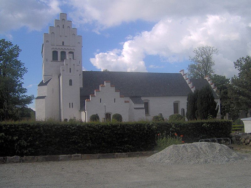 Fil:Hardeberga kyrka.jpg