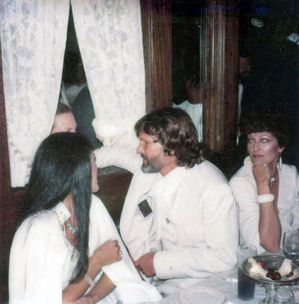 Fil:Rita Coolidge and Kris Kristofferson after the premiere of the movie A STAR IS BORN.jpg