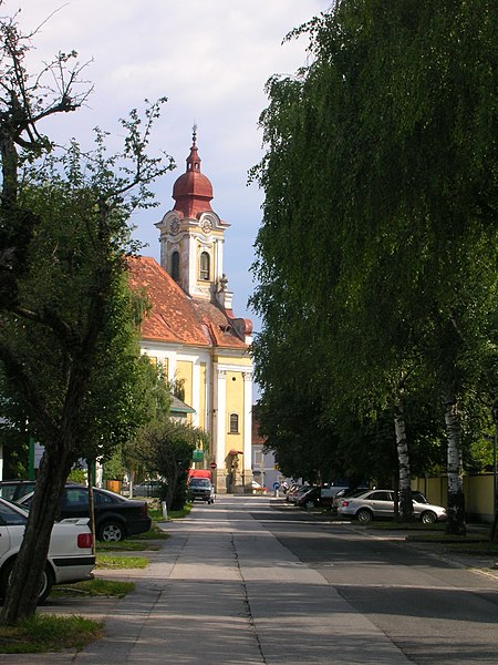 Fil:Gleisdorf.Marienkirche.JPG