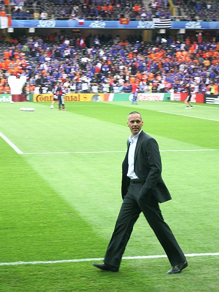 Fil:Marco van Basten - Holland - Frankrijk - Euro 2008.JPG