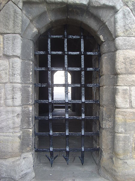 Fil:Stirling Castle portcullis dsc06571.jpg