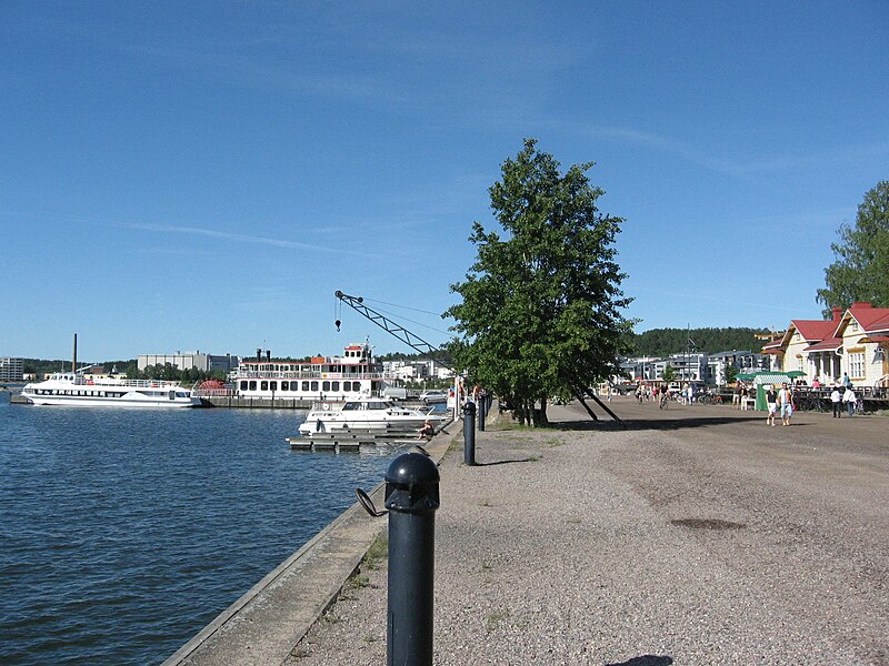 Fil:Vesijärvi harbour of Lahti.JPG