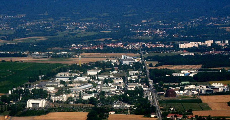 Fil:CERN-aerial.jpg