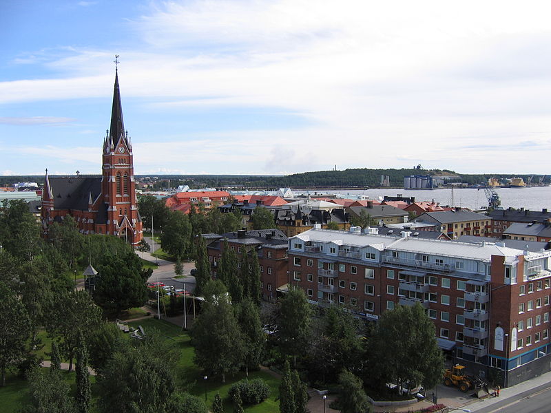 Fil:Luleå vanaf gemeentehuis 2.jpg