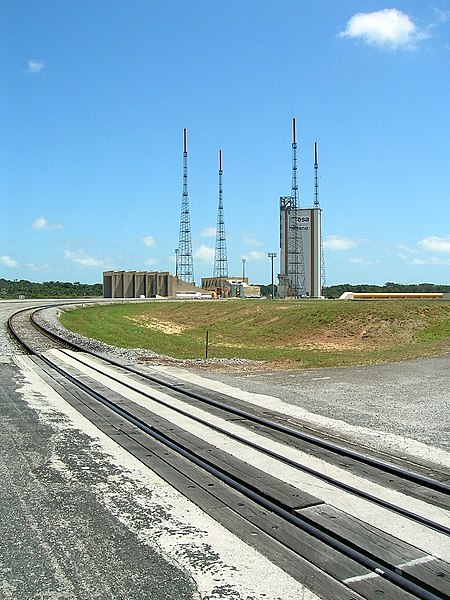 Fil:Ariane 5 launch pad.jpg