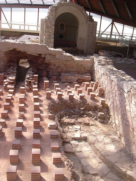 Fil:Weißenburg Therme Tepidarium.JPG