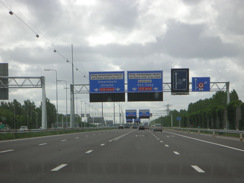 Fil:A8 in Amsterdam.jpg