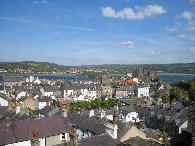 Fil:Conwy walled town.jpg