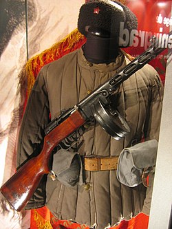 Mémorial uniforme soviétique WWII.JPG