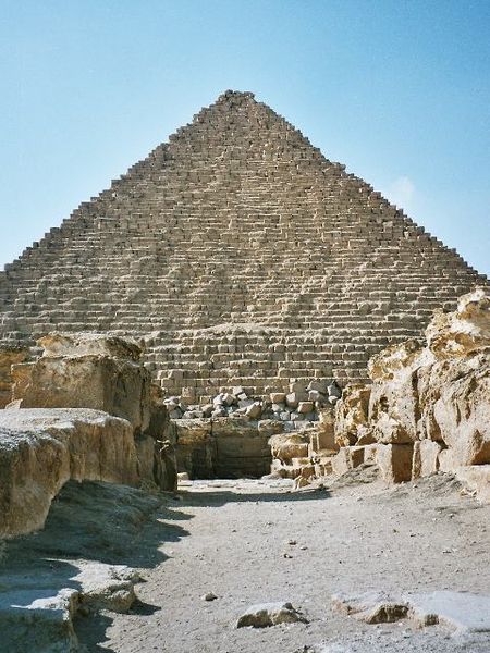 Fil:Egypt.Giza.Menkaure.01.jpg