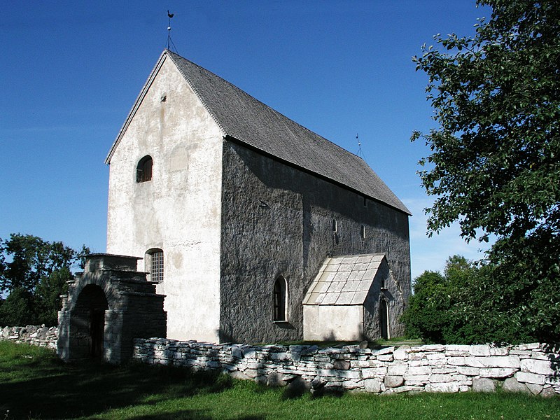 Fil:Kalla gamla kyrka view2.jpg