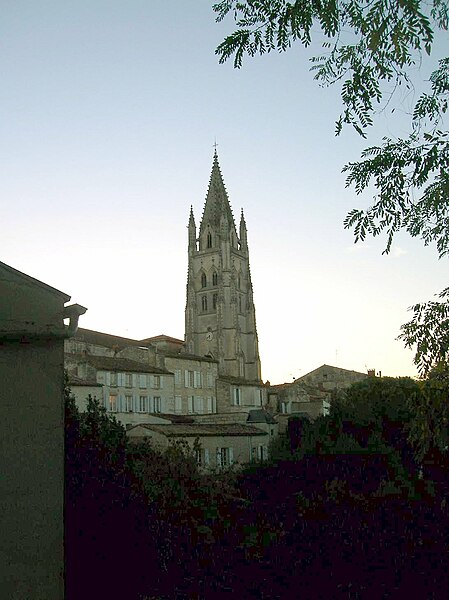 Fil:Saint Eutrope Saintes.jpg