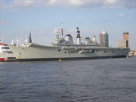 HMS Ark Royal i Hamburg, Tyskland