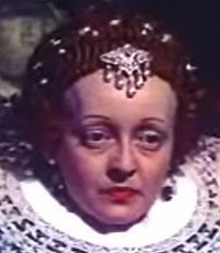 Bette Davis in The Private Lives of Elizabeth and Essex trailer cropped.jpg