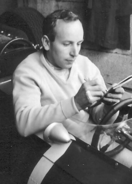 Fil:John Surtees.JPG