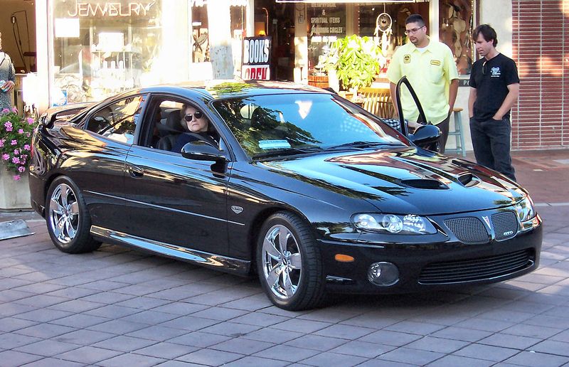 Fil:2005 Pontiac GTO.jpg