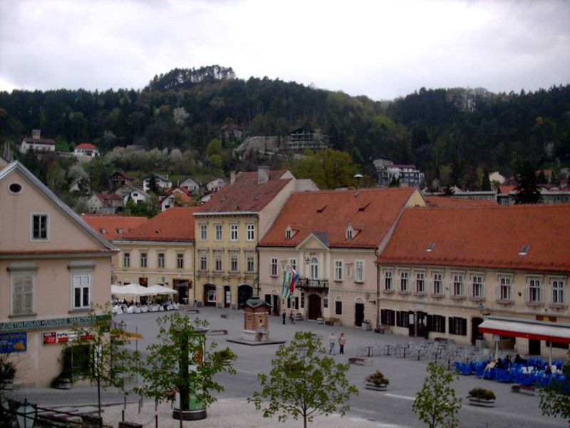 Fil:Samobor-trg.JPG