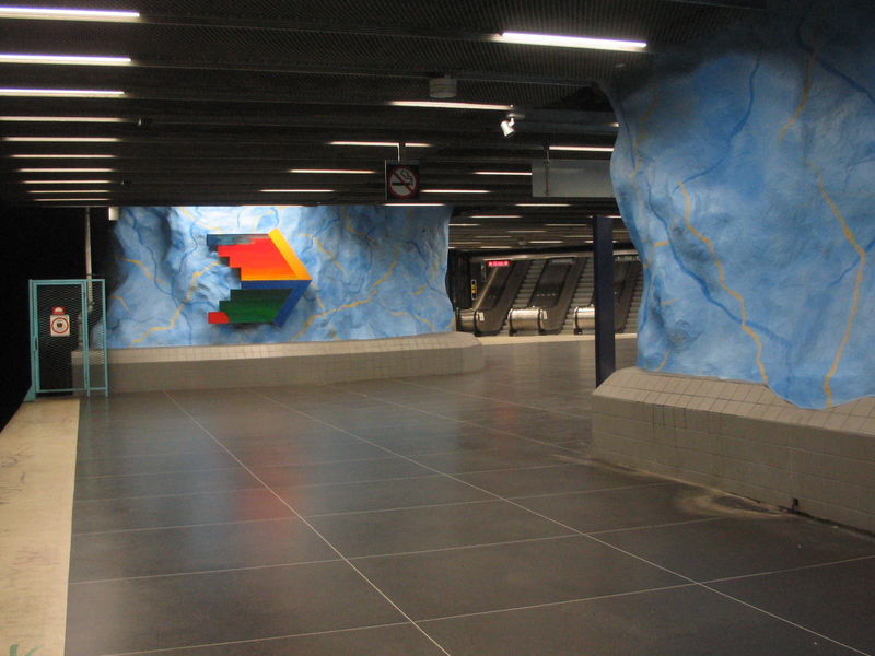 Fil:Stockholm subway stadion 20050731 001.jpg