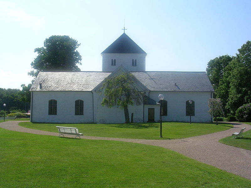 Fil:Östra Sönnarslövs kyrka, exteriör 2.jpg