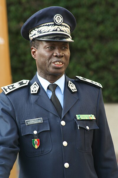 Fil:Léopold Diouf commmissaire divisionaire.JPG