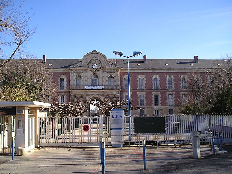 Fil:Citadelle de Montpellier entree lycee joffre.jpg